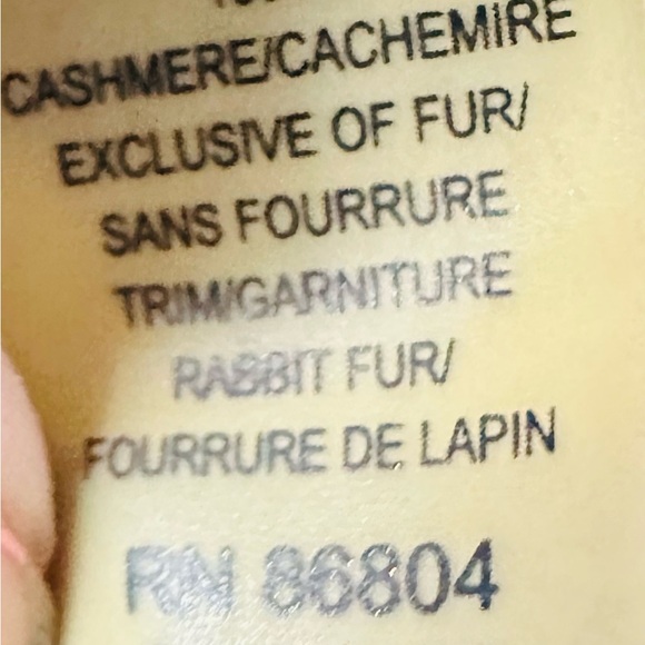 Black Cashmere and Rabbit Fur Scarf - Picture 3 of 5